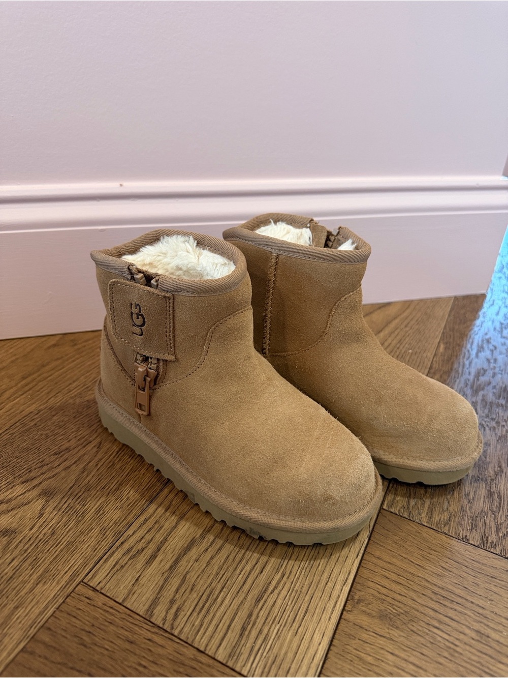 UGG Kids Suede Zip Booties in Chestnut Brown